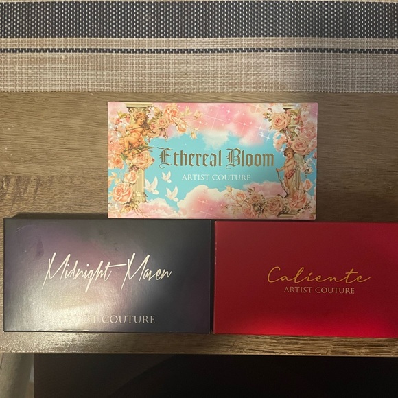 3 Eyeshadow Palettes - Picture 11 of 11